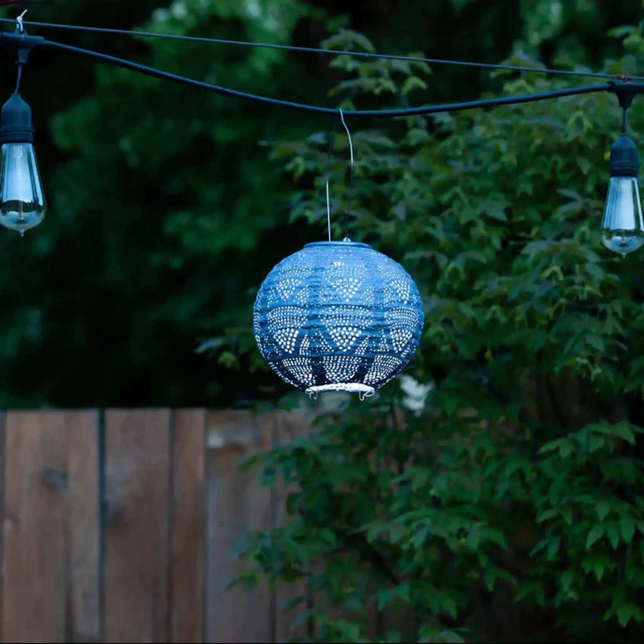 8" Globe Solar Lantern