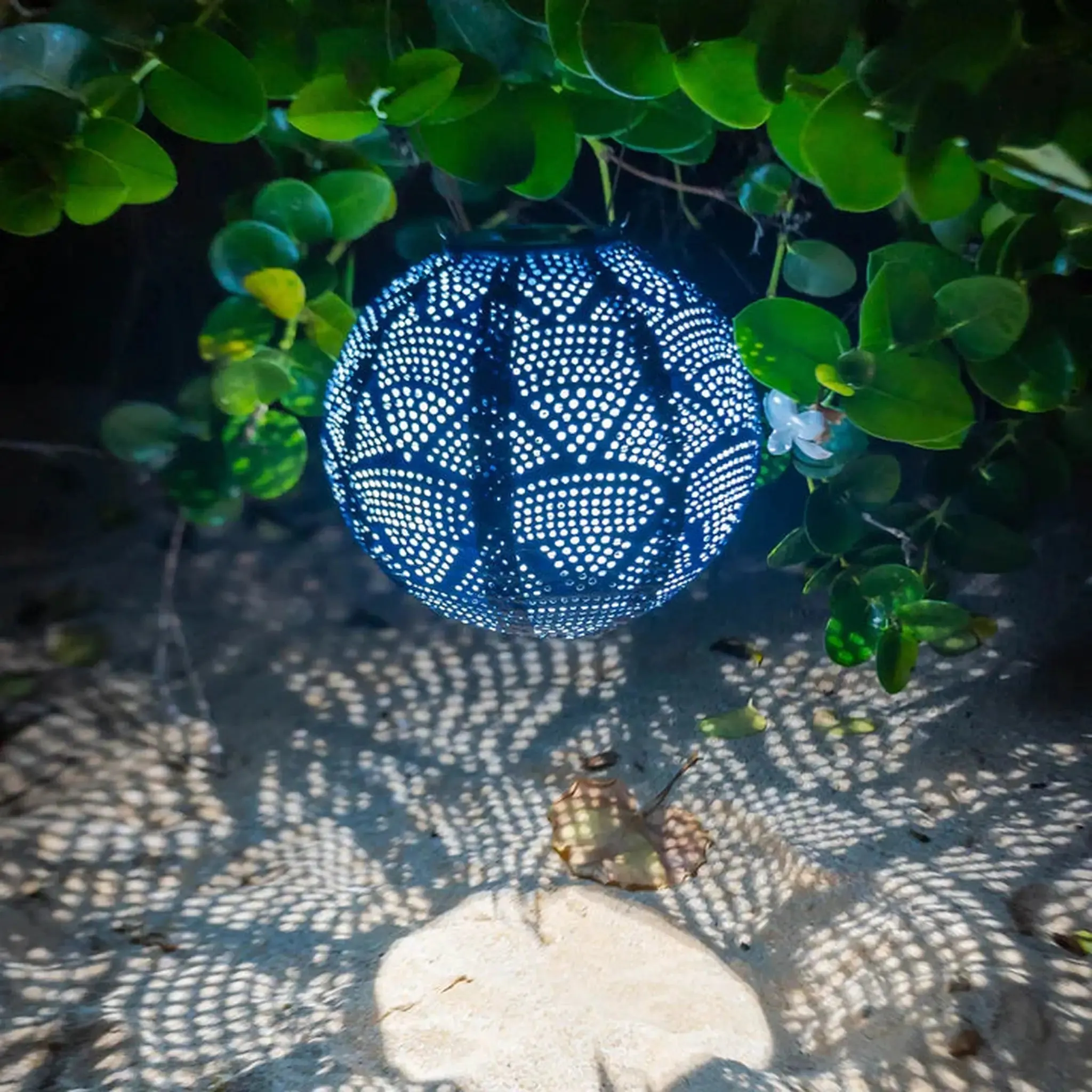 8" Globe Solar Lantern