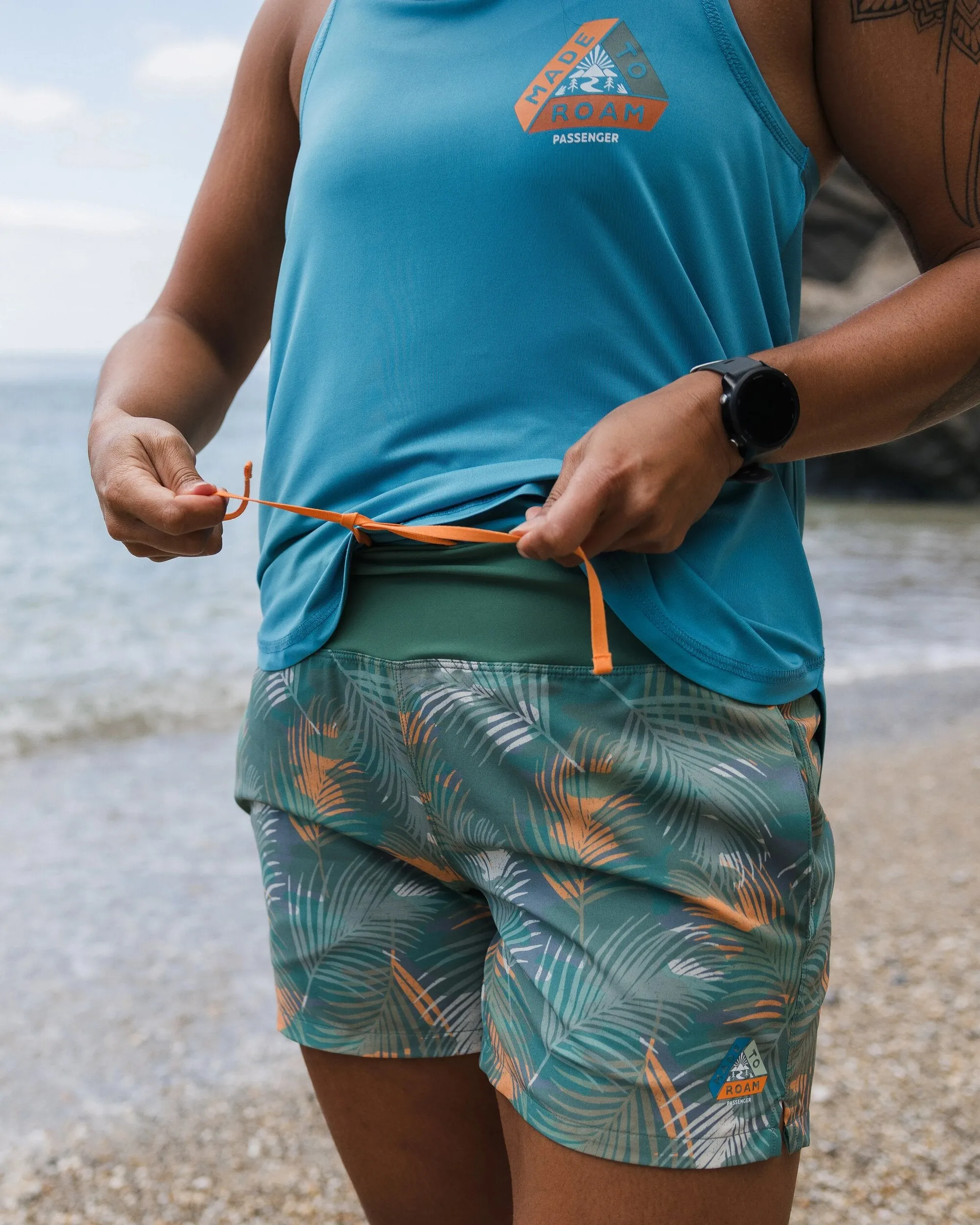 Roundtrip Recycled All Purpose Trail Short - Palm Camo Deep Sea