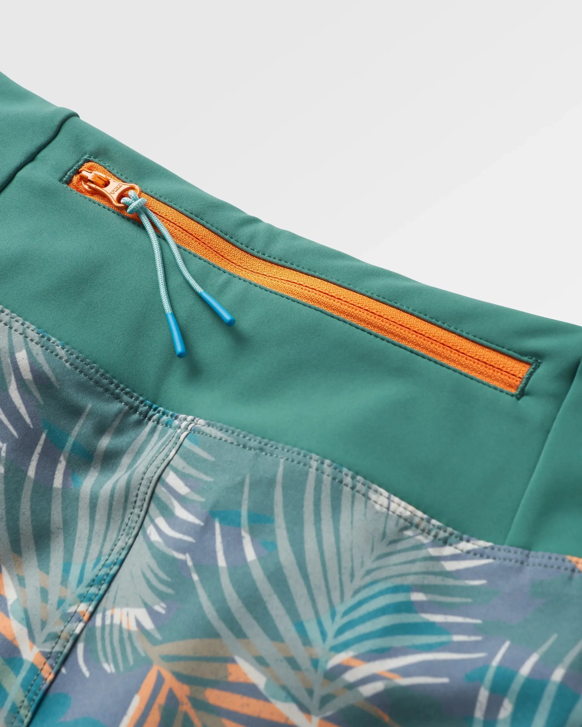Roundtrip Recycled All Purpose Trail Short - Palm Camo Deep Sea